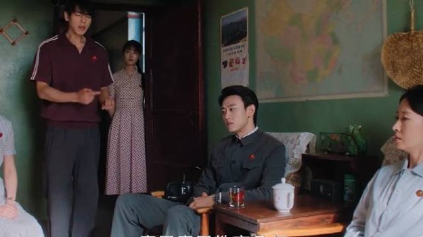 叶峰为费霓方穆扬发声，句句在理获赞