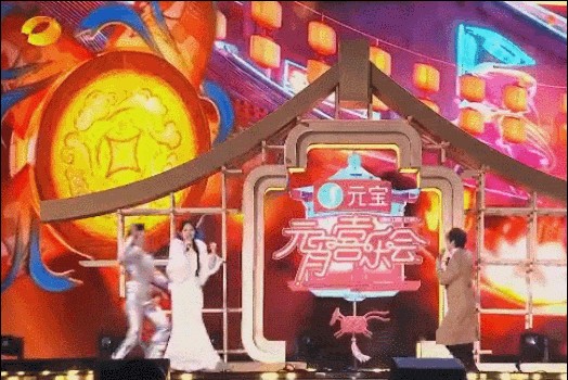 湖南卫视元宵晚会突发状况，何炅机智应对引热议，网友：央视更精彩！