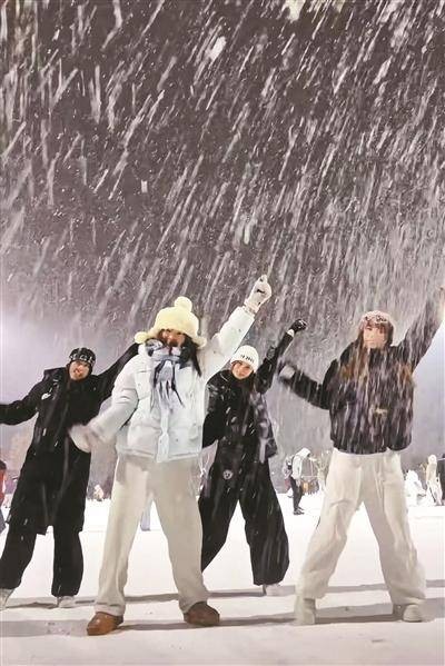 舞出自我 年轻姿态刷屏社交场