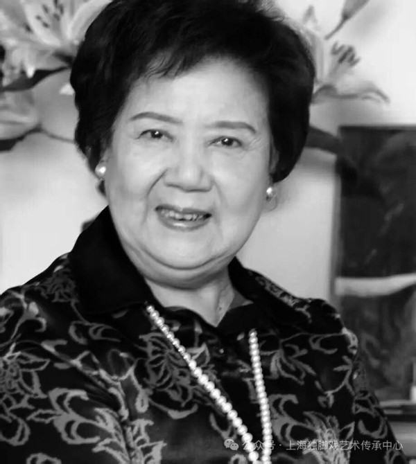 追忆“老舅妈”方丽英：一生深耕海派滑稽艺术，被誉为标杆