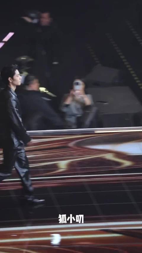 史上最年视帝诞生了，肖战圆满了，小飞侠们圆梦了，今夜注定无眠！