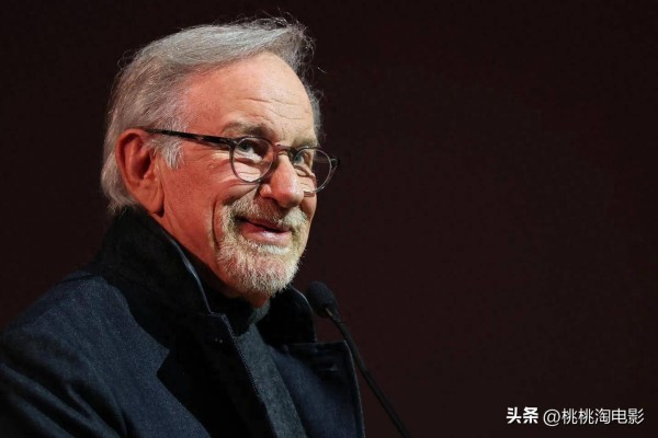 福布斯公布名人富豪榜：斯皮尔伯格71亿登顶，乔丹43亿仍排前三