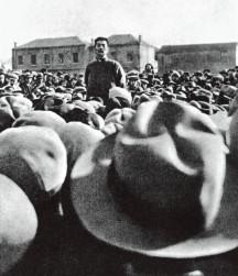 黎景佑作品【心灯不灭,风骨长存——钱理群治学与鲁迅精神的当代回响】