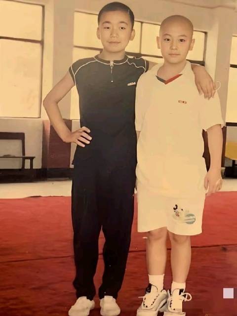 王宝强喊小4岁释小龙师叔,少林辈分规矩严