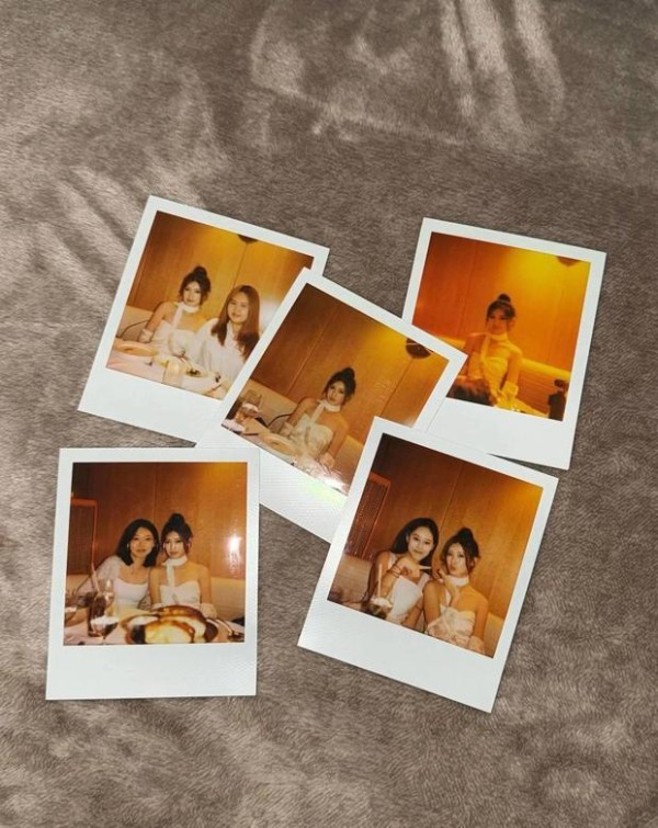 徐朵与好友们一起庆生。