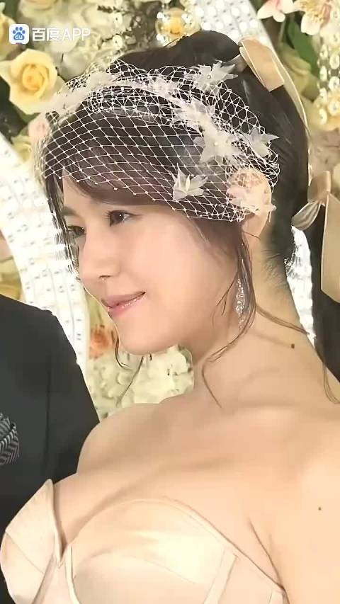 陈妍希陈晓当年婚礼现场，堪称娱乐圈最甜的婚礼现场，如今希望他们各自安好