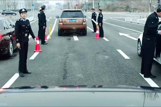 看到这嘴就有种感觉～兄弟们