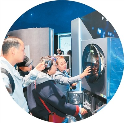 “为什么中国总能做出这么懂用户的产品？”（外国网友“趣”问中国）