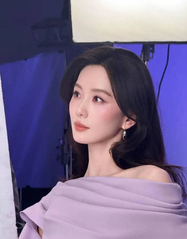 刘诗诗眼神有戏。