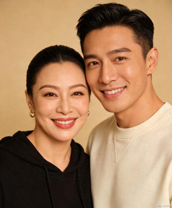 三亚梦幻同框！钟丽缇夫妇偶遇张纪中一家，现场画面太温馨