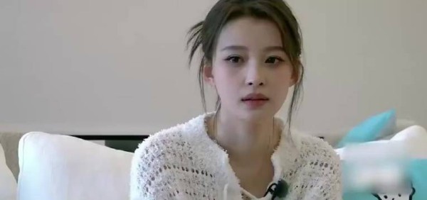 孙怡谈离婚哽咽……被问原因脱口而出:婆媳关系太难了