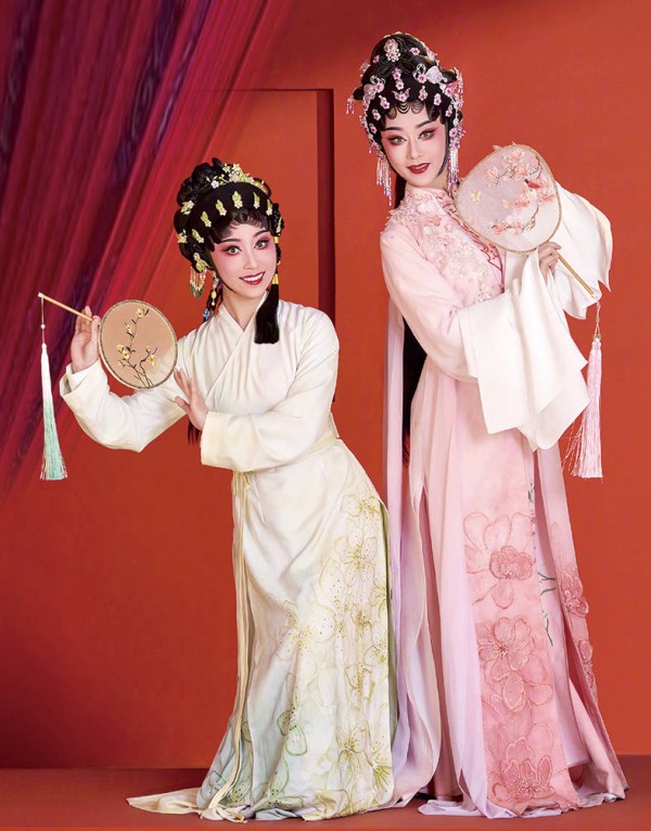 不到园林,怎知春色如许