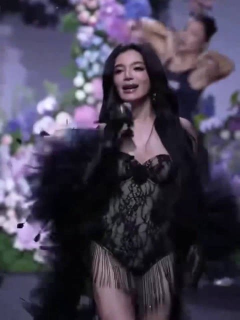 江映蓉140斤丰腴压台108斤纤细炸场