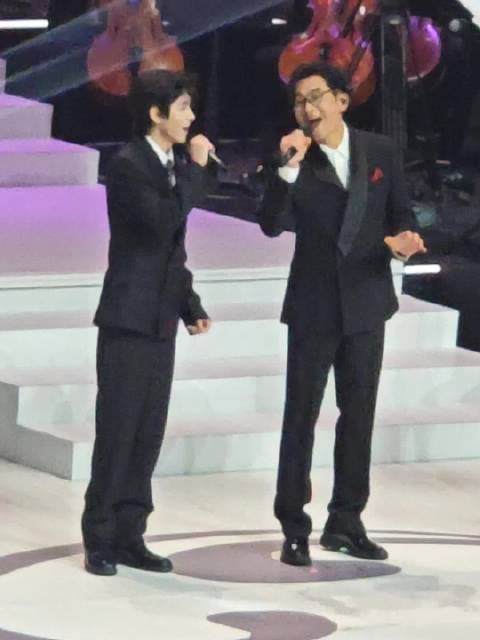 你们懂小肉脸笑得很开心有多萌吗