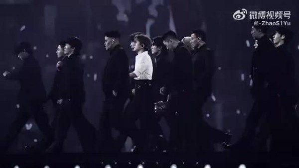 张杰鸟巢演唱会121人舞团创纪录