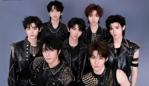 时代峰峻发布声明!否认严浩翔出入商K场所