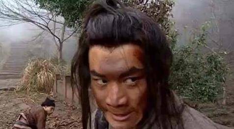 武松功劳不是打虎，也并非擒方腊，而是杀了要当皇帝的他