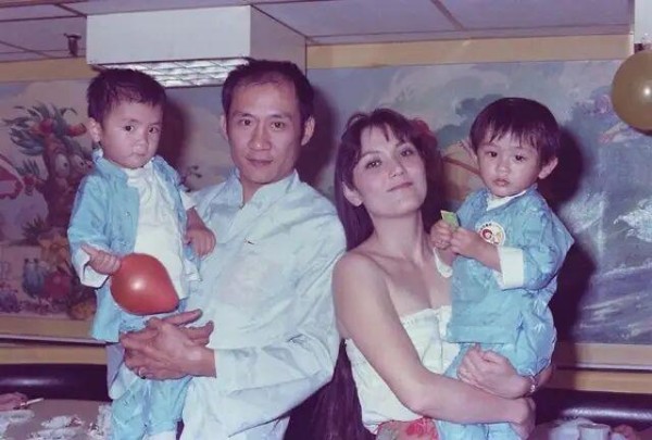 施明离世!前夫李家鼎首发声:被瞒两日未见最后一面,两儿子反目难和解