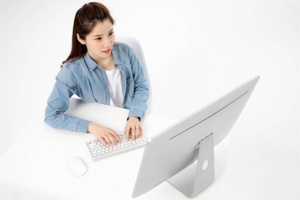 女人把你当成情人看待,才会允许你“越界”,很真实