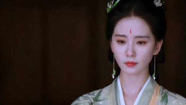 刘诗诗献祭古偶标签转型电影圈,张艺谋《惊蛰无声》成新战场