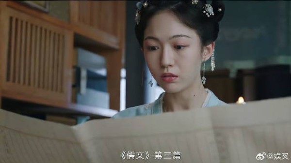 谢少师的文试开始 千金一看卷子惊了，和雪宁说的一样