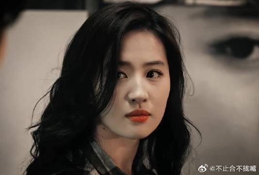 邢露的破碎感真的好绝 隔着屏幕都感觉到心都要碎了