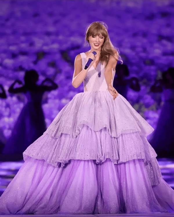 《浪姐》初舞台，徐洁儿被严重低估，表现太全面了