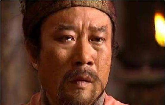 《水浒传》中,宋江后来居上坐上头把交椅,你觉得他应该招安吗?