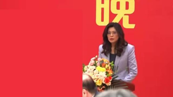 郑丽文开始大陆之行，一起听听她的晚宴发言