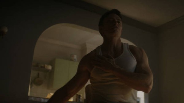 第二季第4集开场靶眼耍帅片段太精彩了！