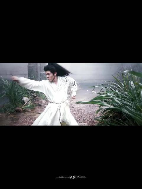 曾舜晞一人演多角零串戏，月鳞绮纪展角色差异