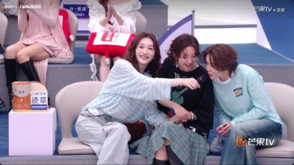 王濛直播连麦道歉，回应舞台期待