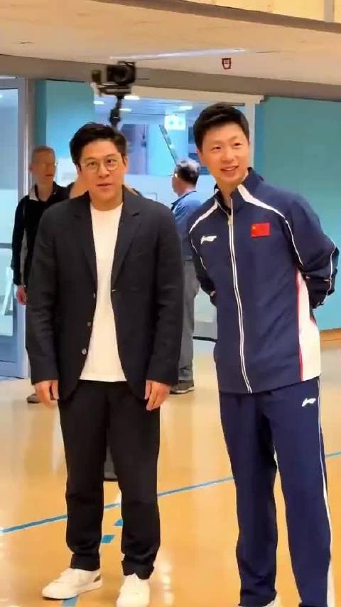 霍启刚 马龙 郭晶晶 霍启山 同框亮相香港理工大学,几位这状态气场如何?