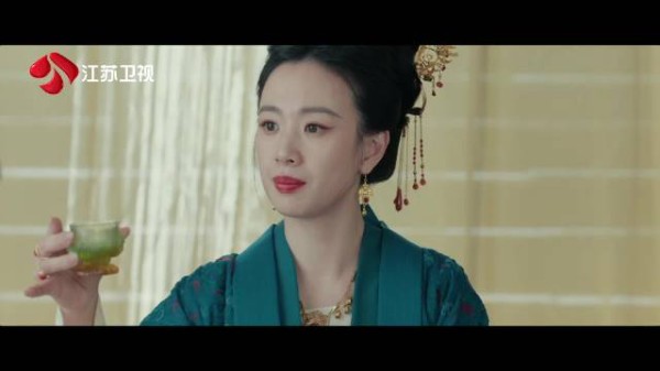 国宴之上，卞皇后竟然想摘掉西盟王的面具