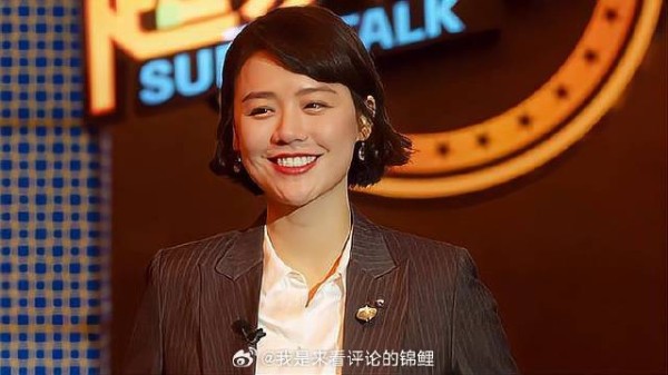 姑娘开始新生活，成为著名女主持人，太让人佩服了！