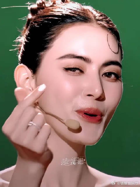 “真不怪我们昊宇，mai姐一招手，我都被钓成翘嘴了”