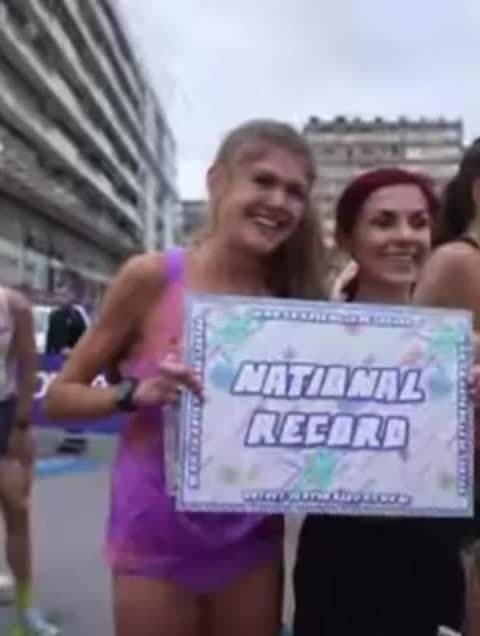 大迫杰小师妹koko在拉雷多的一场10km比赛中