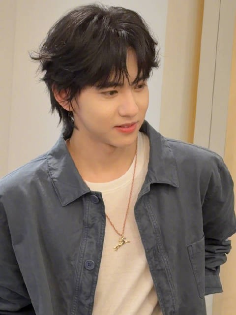 刘轩丞亮相Longchamp上海活动