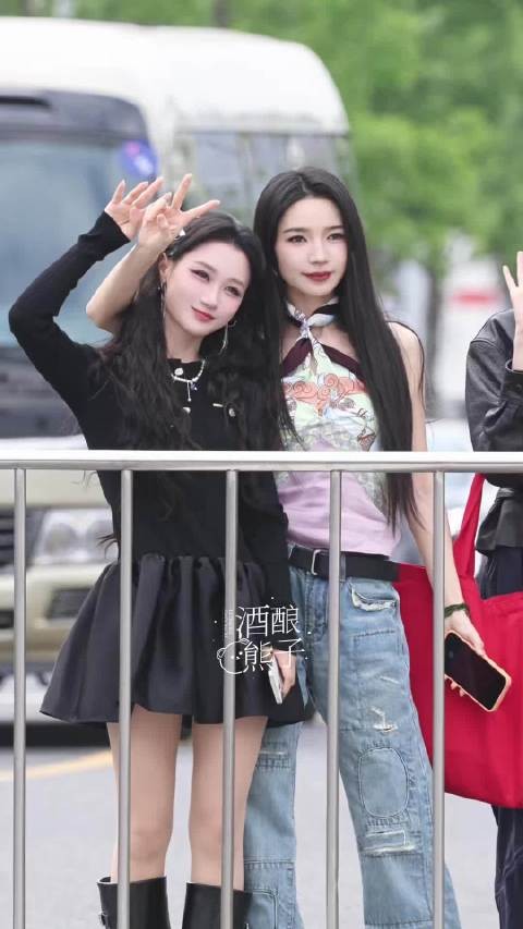 我晕，阿斯匹林好甜啊啊啊啊啊啊啊！代斯就这样搂着何宣林的腰