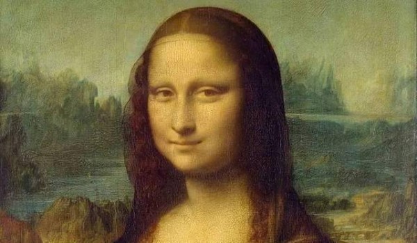 将蒙娜丽莎放大3.14倍后，微笑之谜被解开，医生：她根本没笑