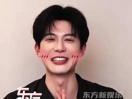 邓凯荧幕气场全开私下软萌反差感十足