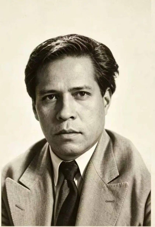 四月鲜花的芬芳｜尼古拉斯·纪廉新书活动进行时