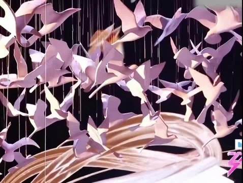 徐洁儿备妥歌手档期，舞台表现力拉满逆袭成黑马