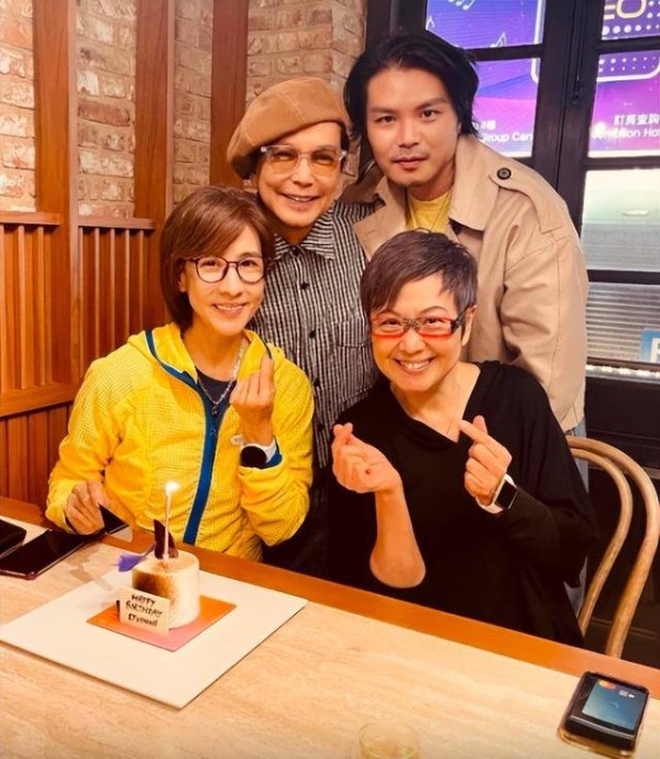 TVB前资深女星罕露面，银灰短发精神饱满，因前夫突然出家而离婚