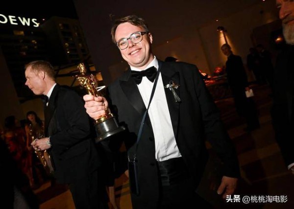 离谱！刚得的奥斯卡奖杯竟在机场丢了，导演发文怒斥航空公司