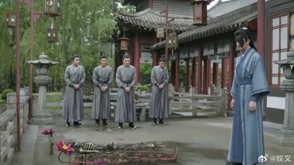 李莲花找到尸骨 不料没有遗物，瞬间慌了