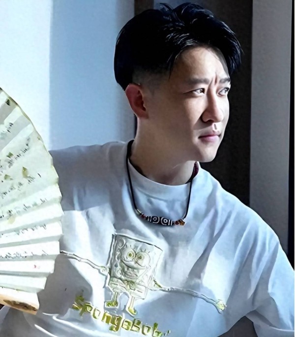 莫欺少年穷，出走15年后再看曹云金，已是郭德纲高攀不起的存在