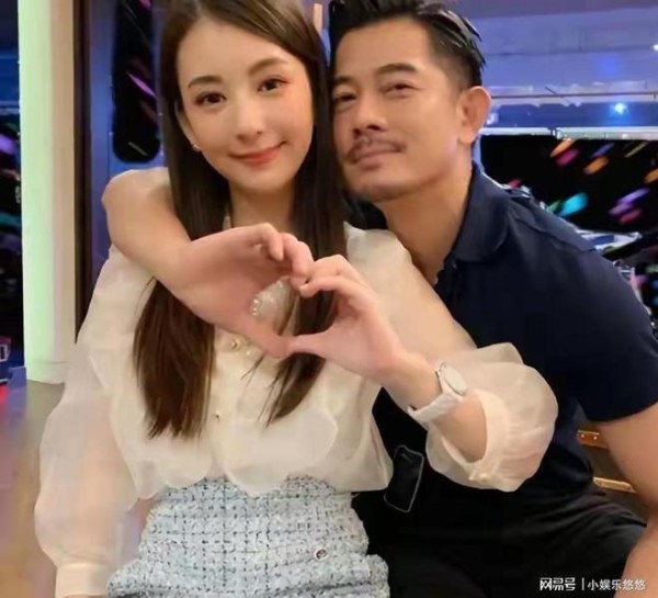 官方发文！高调官宣天王嫂方媛喜讯，全网恭喜，终于等到这一天