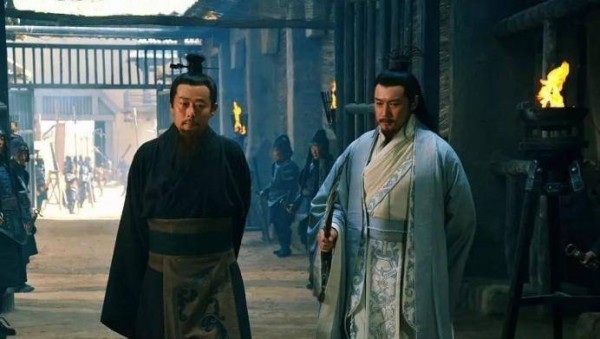 卧龙凤雏得一可安天下，刘备得了两人为何仍失败？他忘了后半句