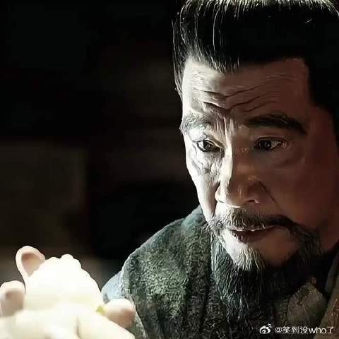 “受命于天，既寿永昌”爷孙三的眼神不像演的！